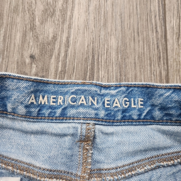 American Eagle Distressed Mom Short 0 - Picture 4 of 11